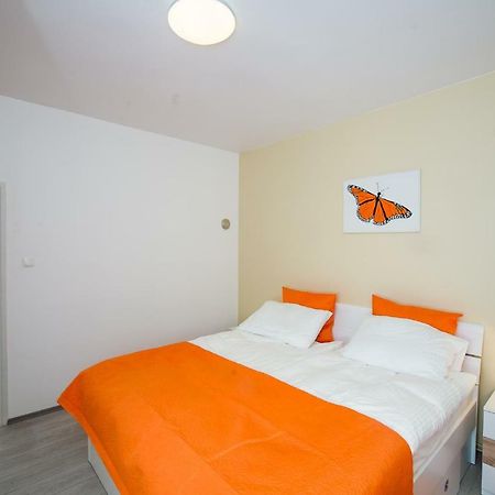 Roze Apartment Zagreb Eksteriør billede