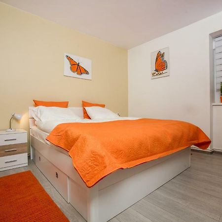Roze Apartment Zagreb Eksteriør billede