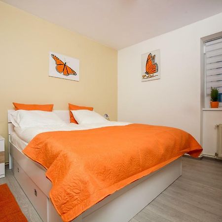 Roze Apartment Zagreb Eksteriør billede