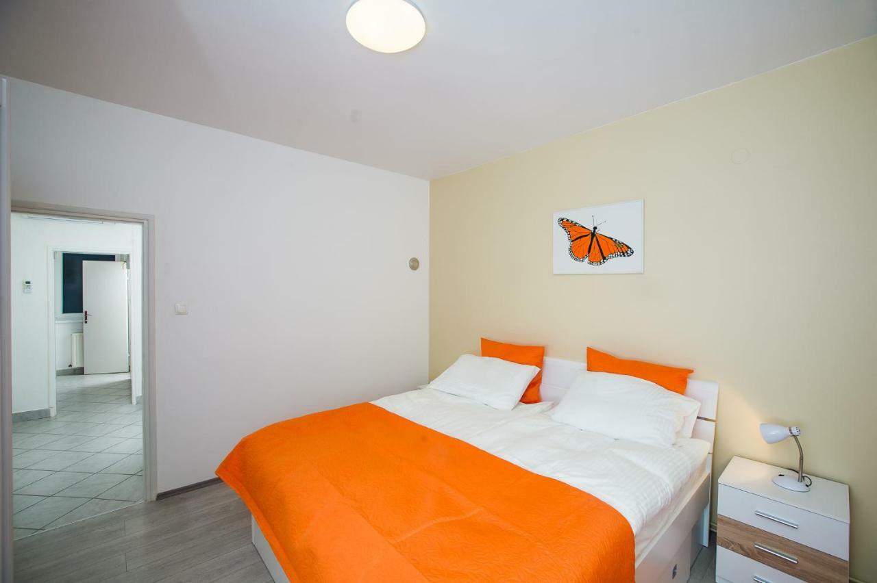 Roze Apartment Zagreb Eksteriør billede