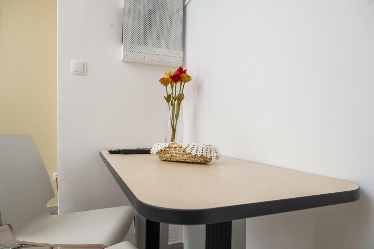 Roze Apartment Zagreb Eksteriør billede