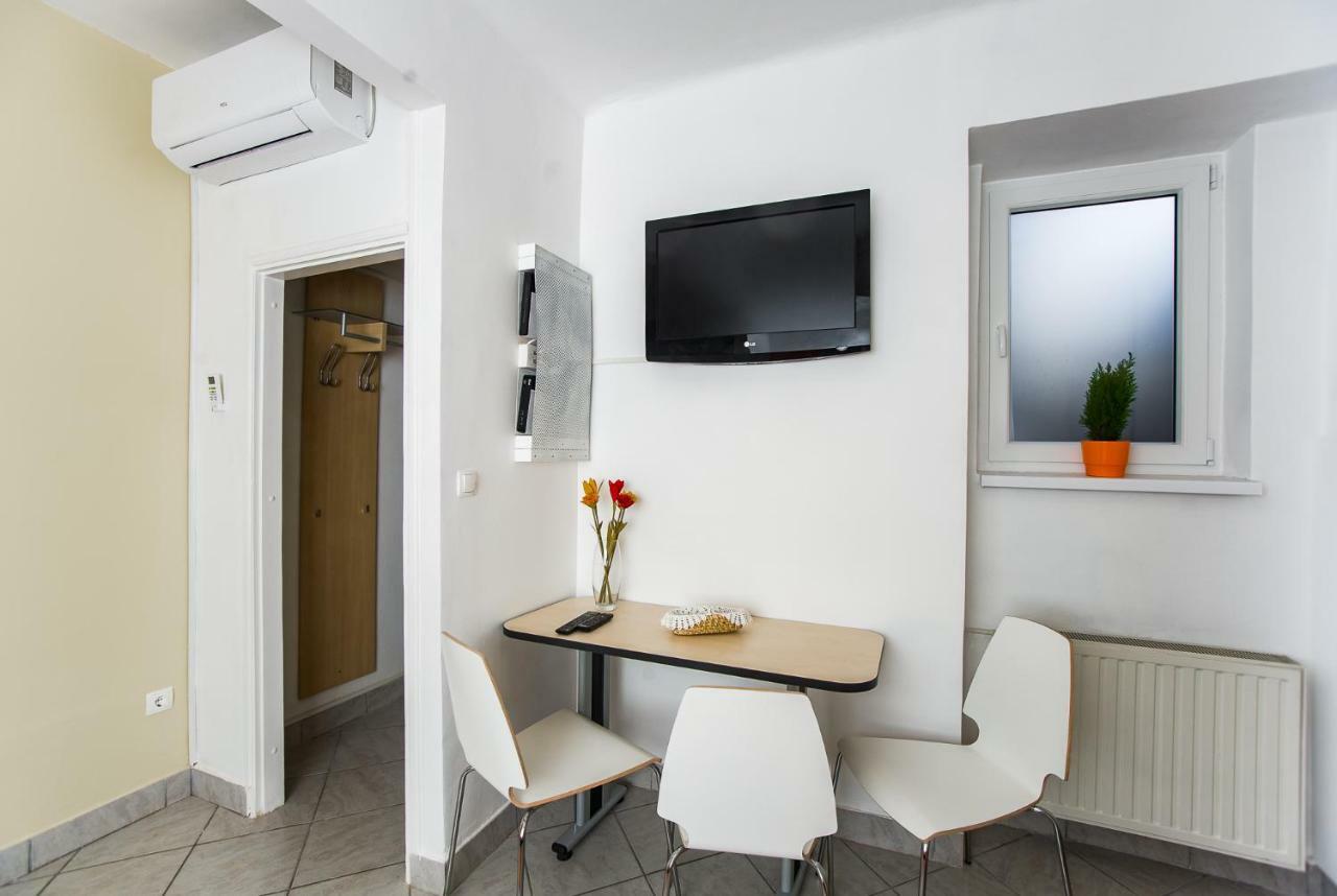 Roze Apartment Zagreb Eksteriør billede
